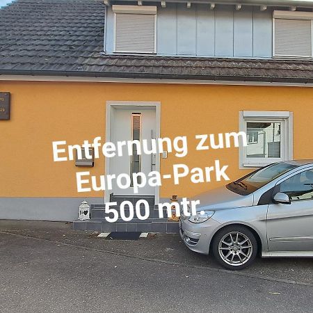 Ferienwohnung Punkt, 5 Gehminuten Vom Europa-Park Rust Exterior foto