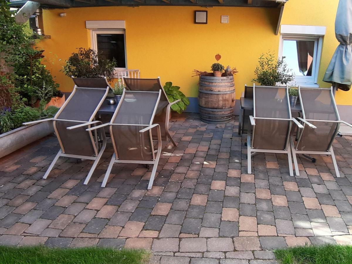 Ferienwohnung Punkt, 5 Gehminuten Vom Europa-Park Rust Exterior foto